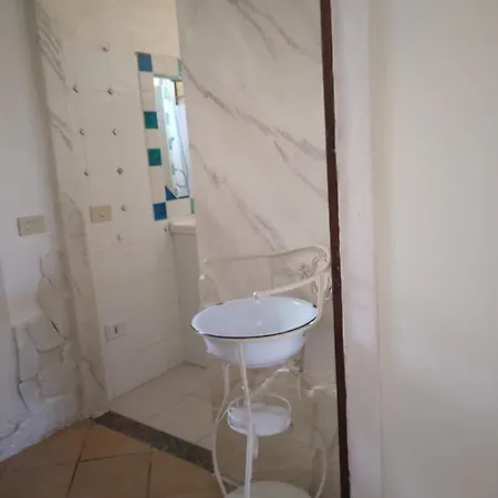 La Finestra Sul Mare Bed & Breakfast Budoni